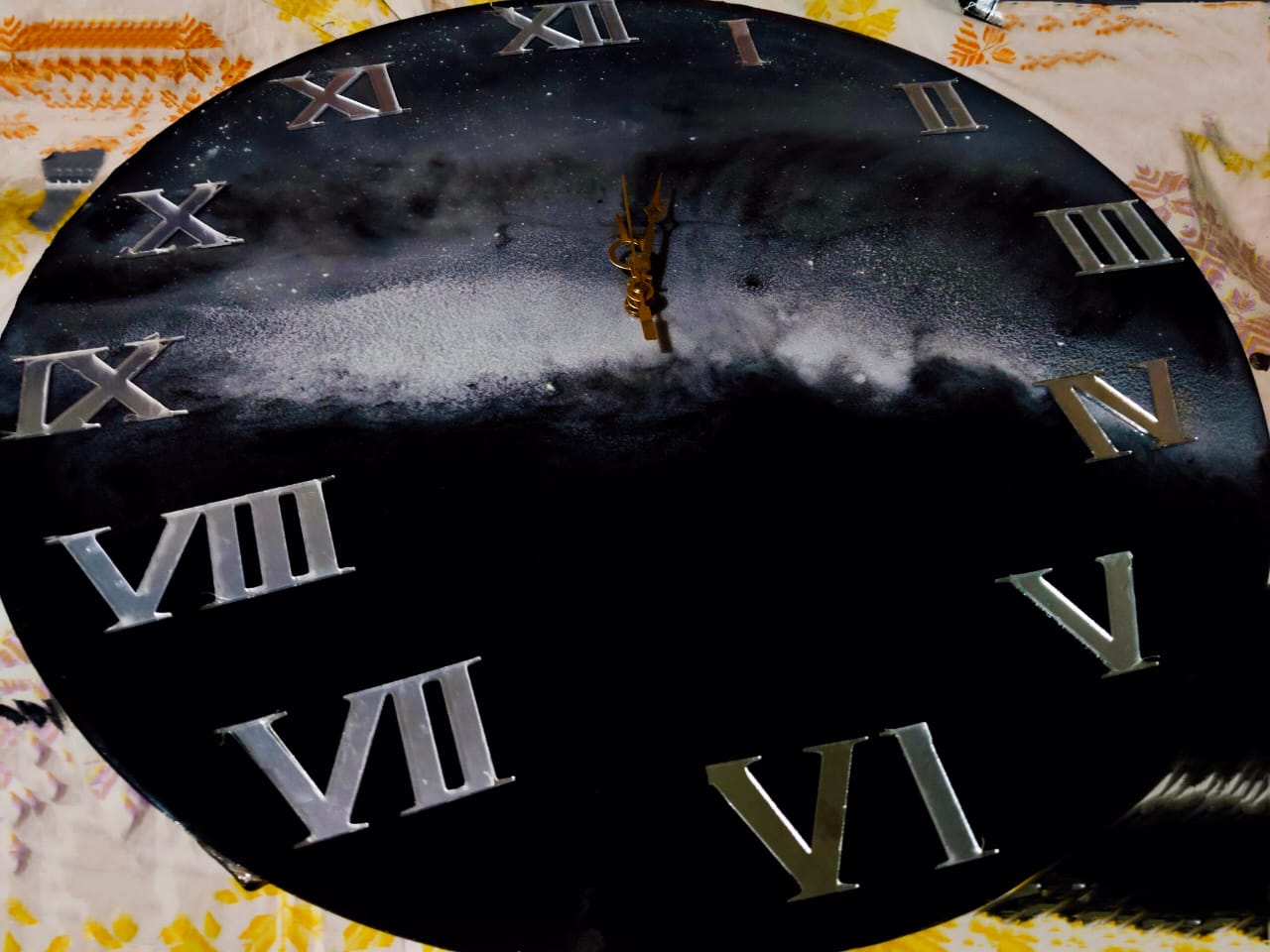 Premium Black Resin Wall Clock – Ocean Wave Design